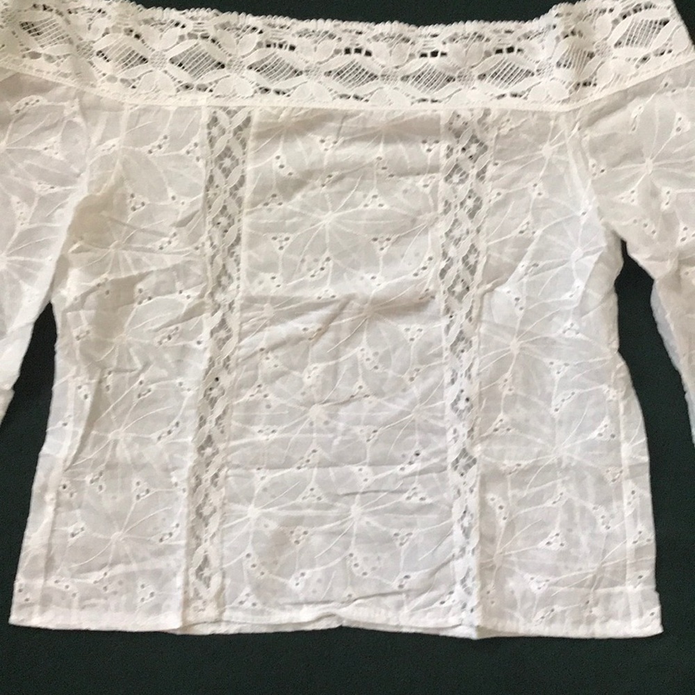 Off the Shoulders blouse - Picture 5 of 8